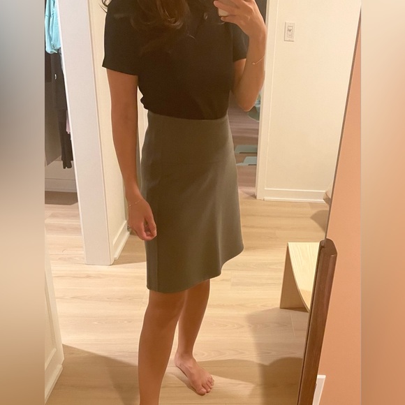 NWOT, dark green wool COS skirt, size 2 - Picture 1 of 6